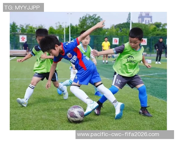 激情四溢的5人制足球联赛开启全新篇章球员们的梦想与团队精神在此绽放